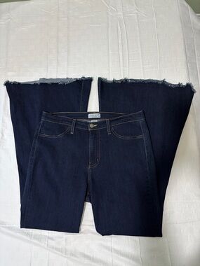 Judy Blue Dark Blue Flared Leg Jeans Size 15 / 32 Raw Hem Flared Hippie Vibe Fun